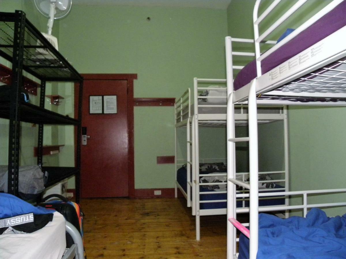Market Tavern Hostel & Bar Мельбурн Экстерьер фото