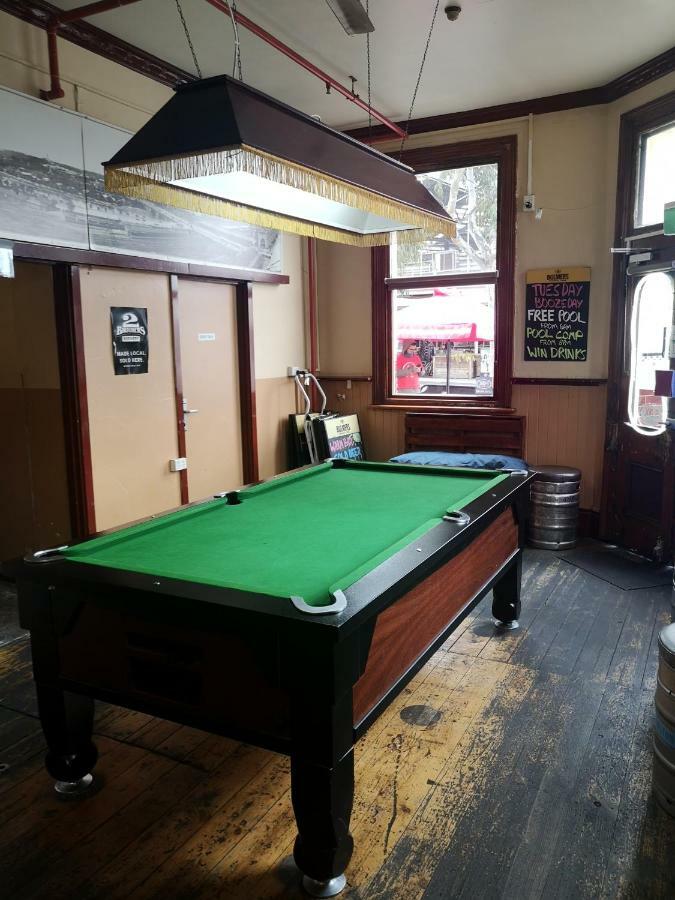 Market Tavern Hostel & Bar Мельбурн Экстерьер фото