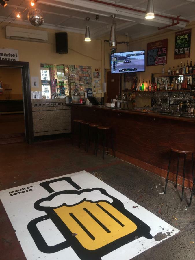 Market Tavern Hostel & Bar Мельбурн Экстерьер фото